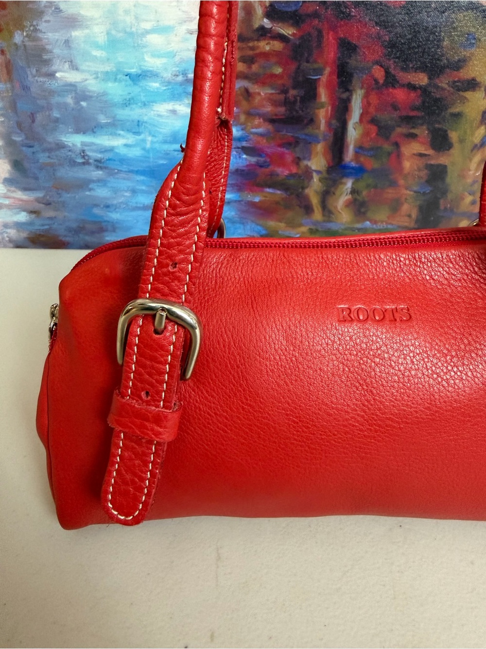 Roots Made in Canada Red Leather East West Bowler Shoulder Bag - Picture 4 of 12